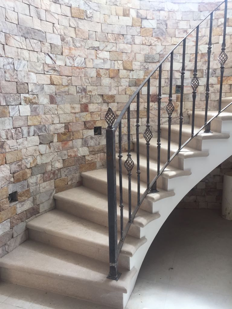 Escalón en pieza